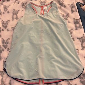 Ivivva tank in mint green. Size 14
